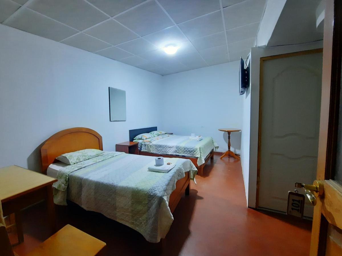Hostal Dulzura Caraz Ngoại thất bức ảnh